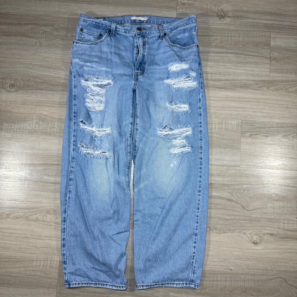 Levi's Premium Baggy Dad Jeans Ripped Distressed Style Denim Size 32 Light Wash